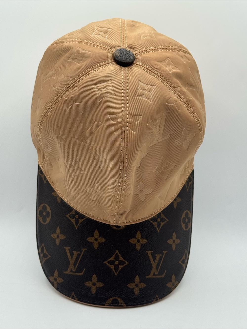 LV Hat - Picture 5 of 10